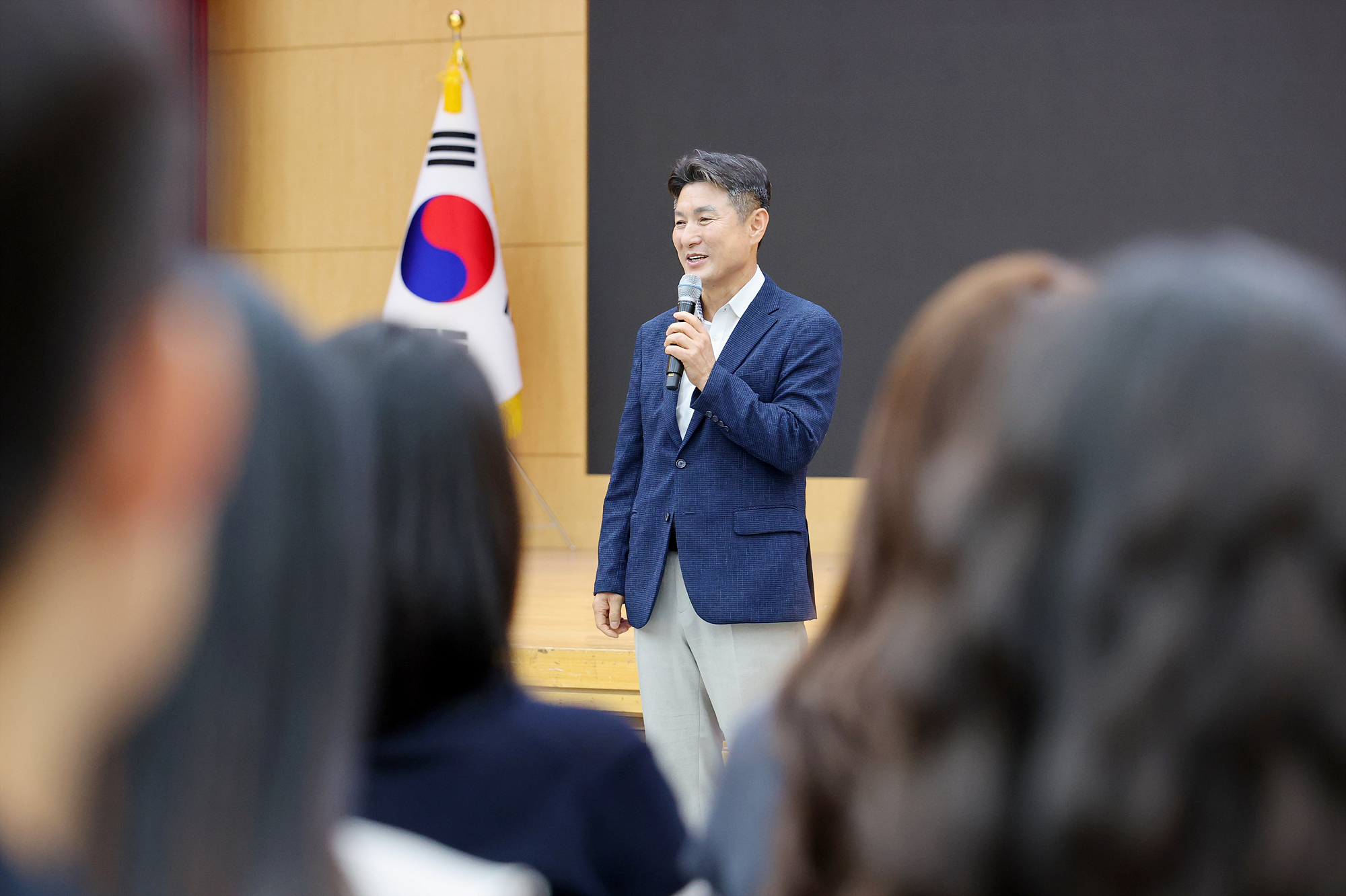 직원 임용장 수여식 해당 썸네일입니다