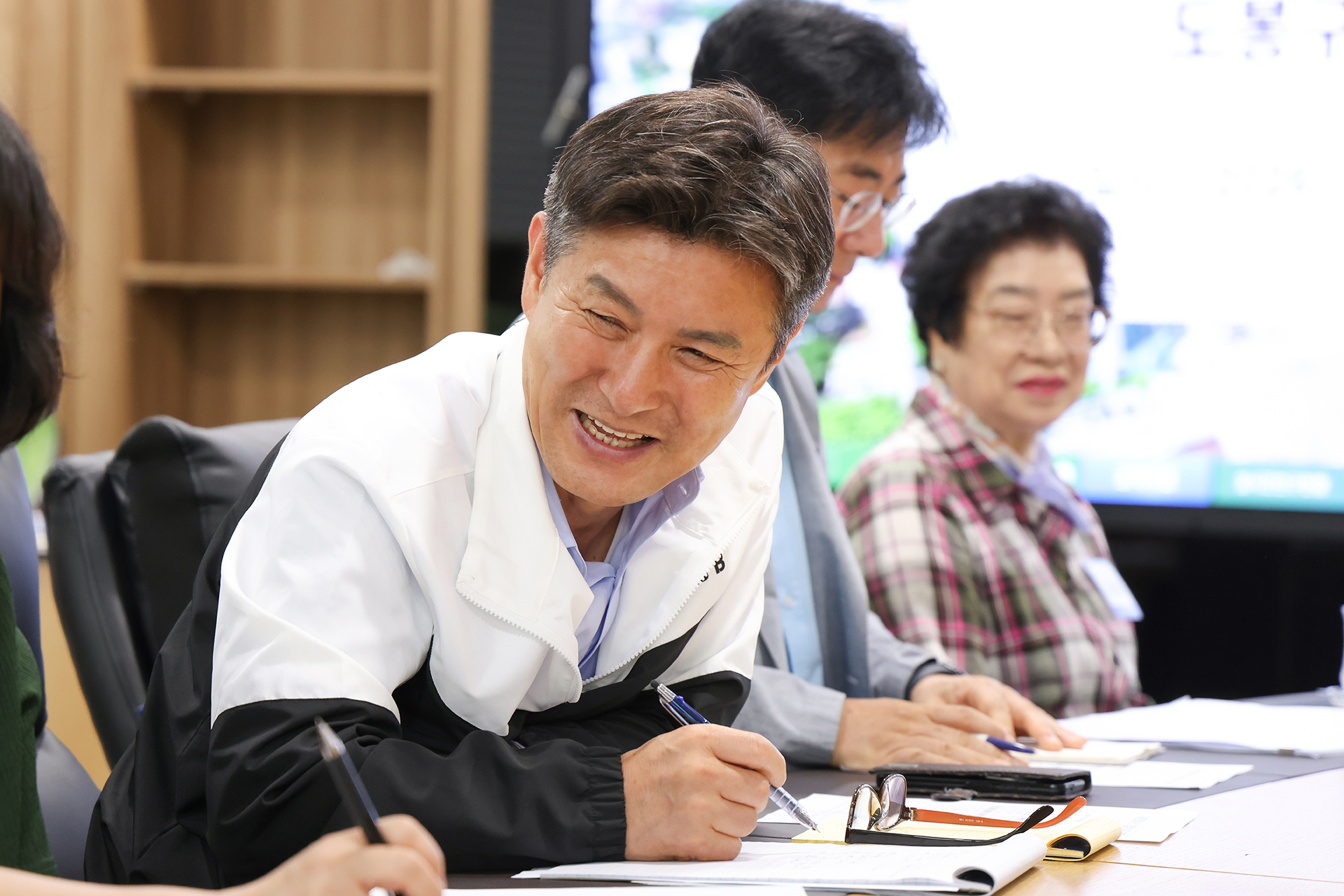 아파트 봉사단 차담회 해당 썸네일입니다