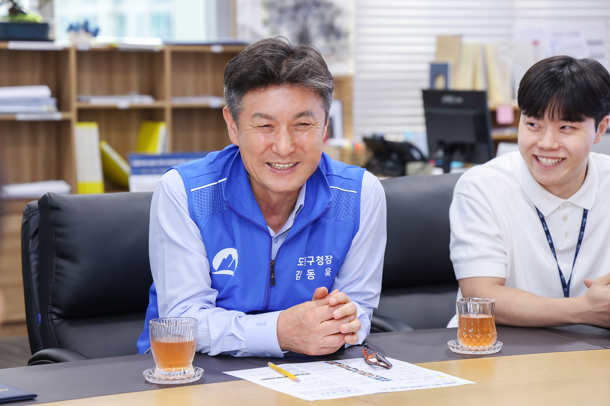 2분기 우수공무원 표창 수여식 해당 썸네일입니다