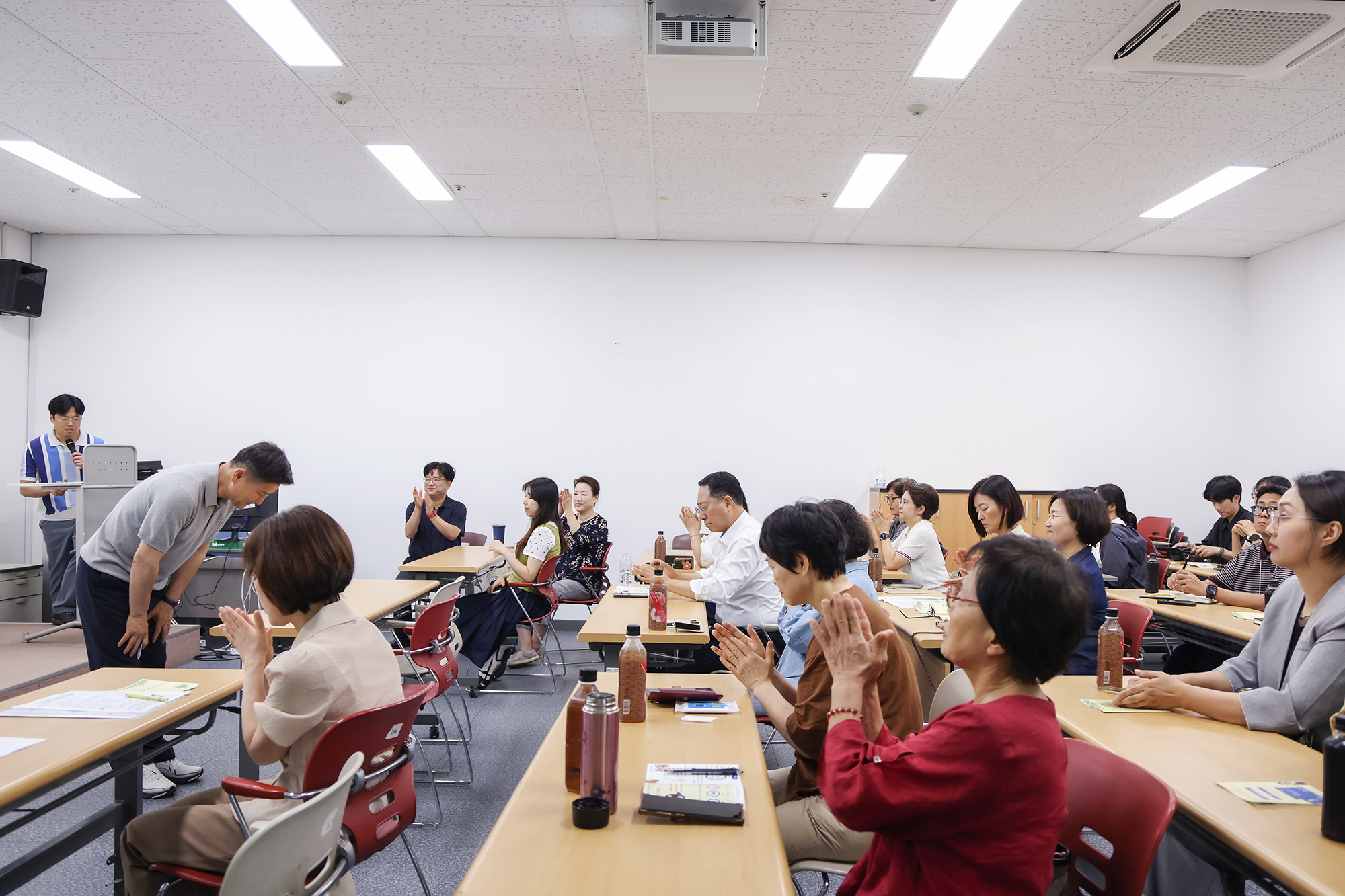 고립은둔 청년 지원 사업 설명회 해당 썸네일입니다