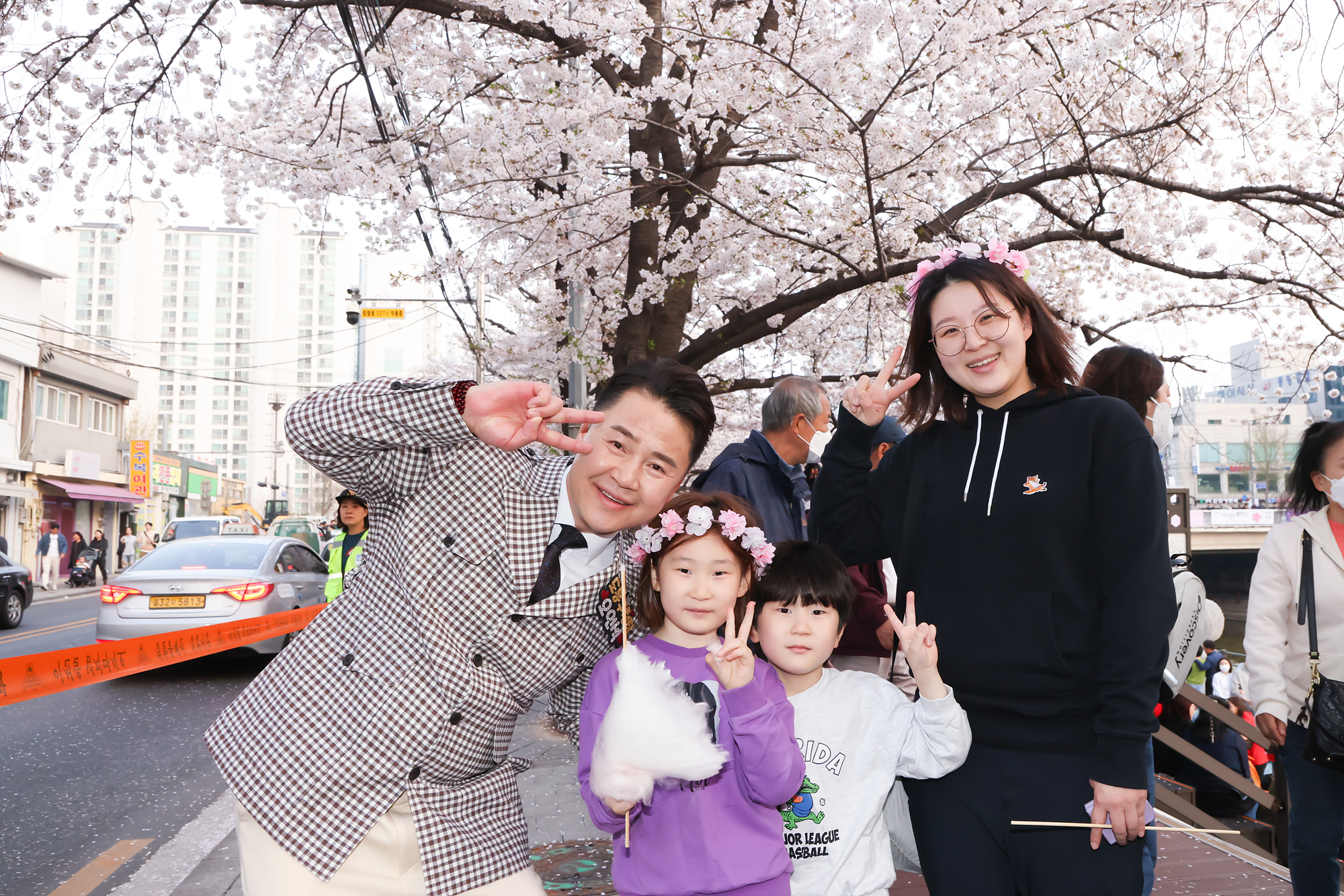 오감만족 꽃길야행 우이천 빛축제 01 해당 썸네일입니다