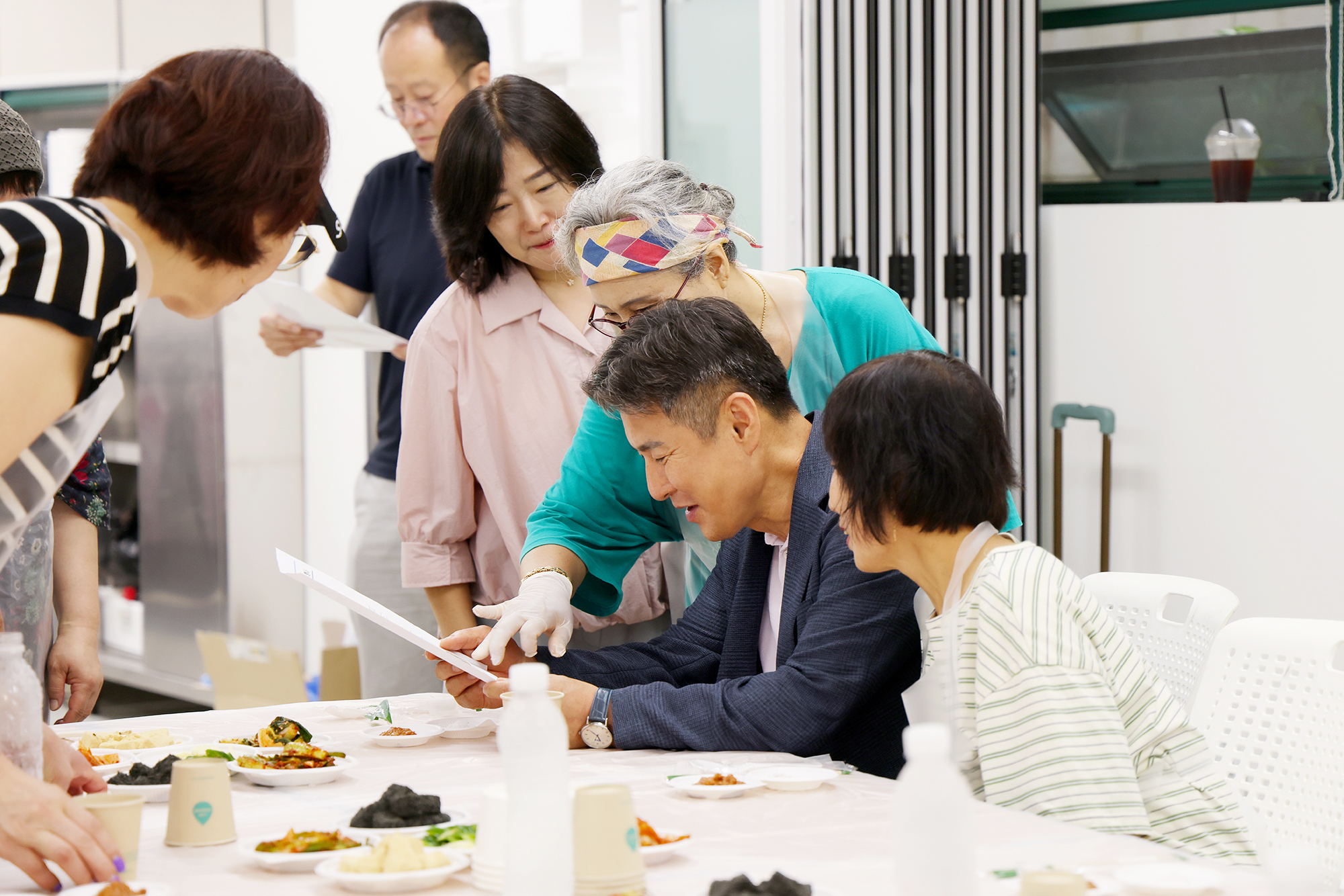 창2동 주민자치회 의제실행사업 초복맞이 돌봄가구 삼계탕 나눔 행사 해당 썸네일입니다