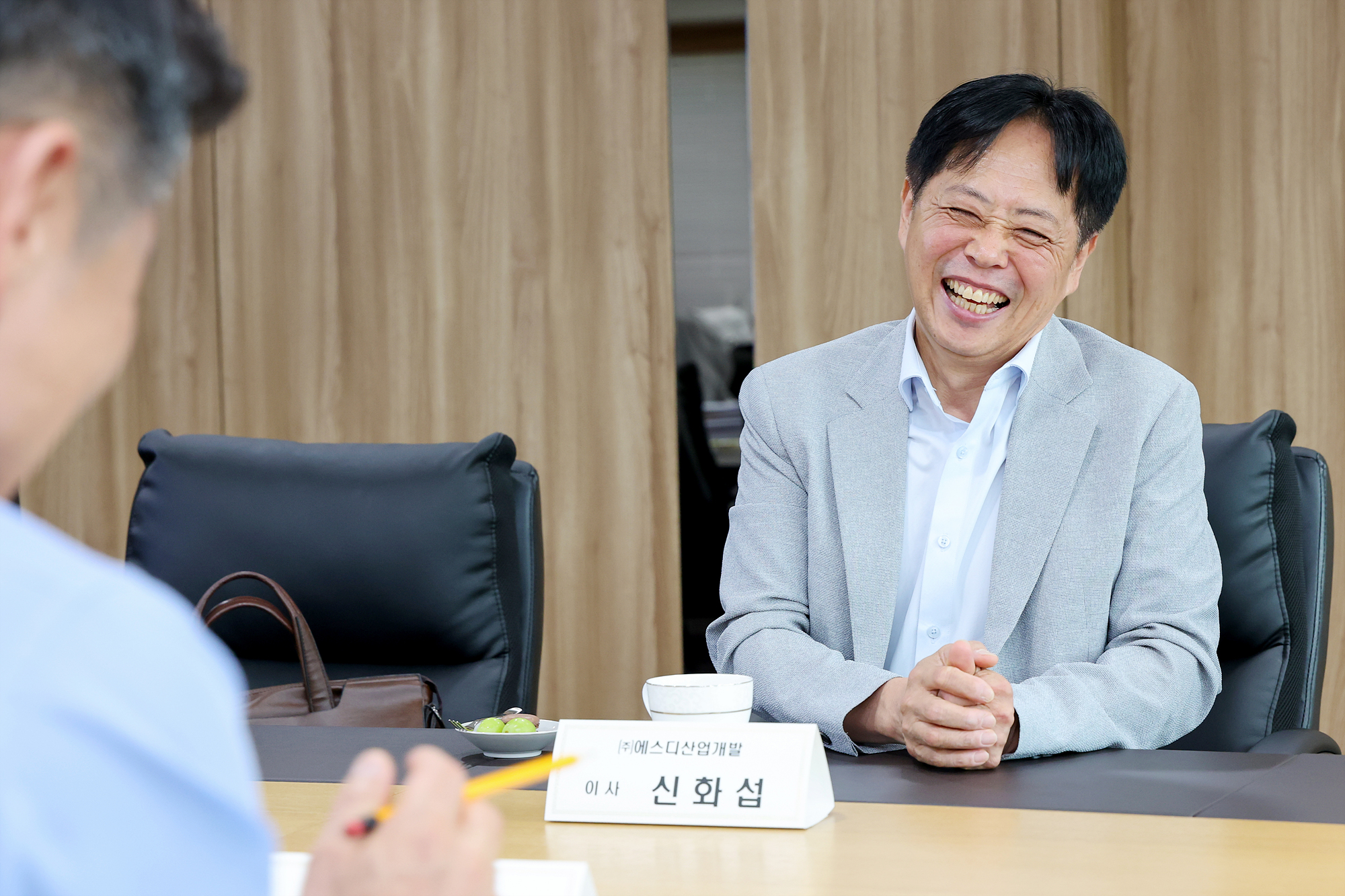 (주)에스디산업개발 기부물품 전달식 해당 썸네일입니다