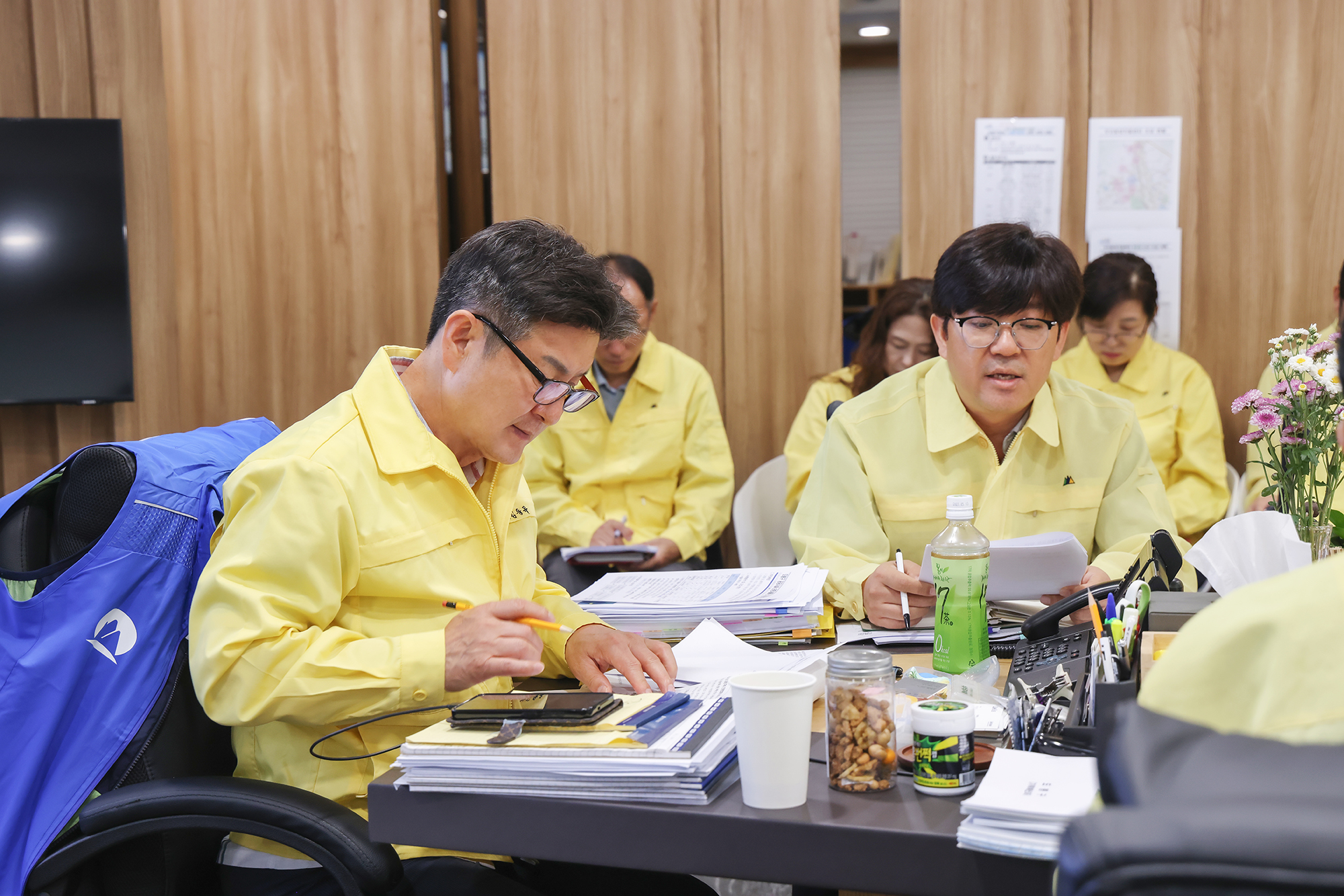 폭염 긴급대책 회의 해당 썸네일입니다