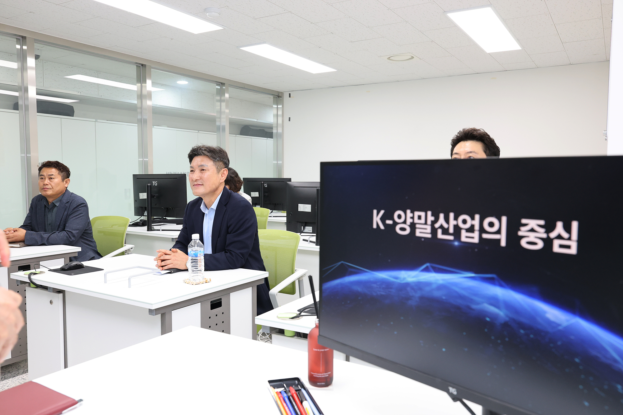 도봉양말제조지원센터 시설 방문 해당 썸네일입니다