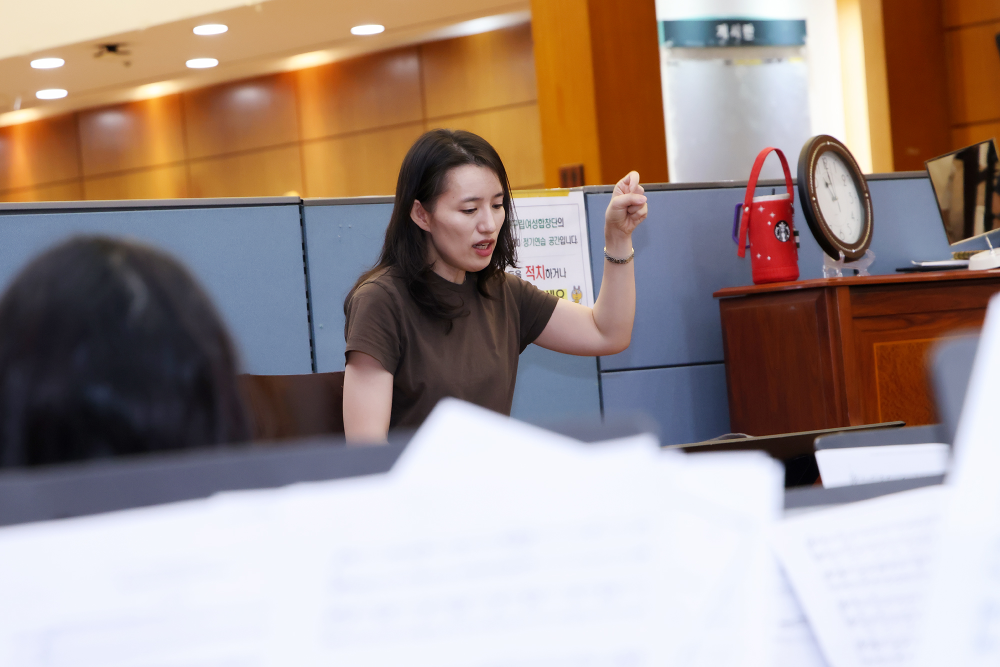 구립여성합창단 격려 방문 해당 썸네일입니다