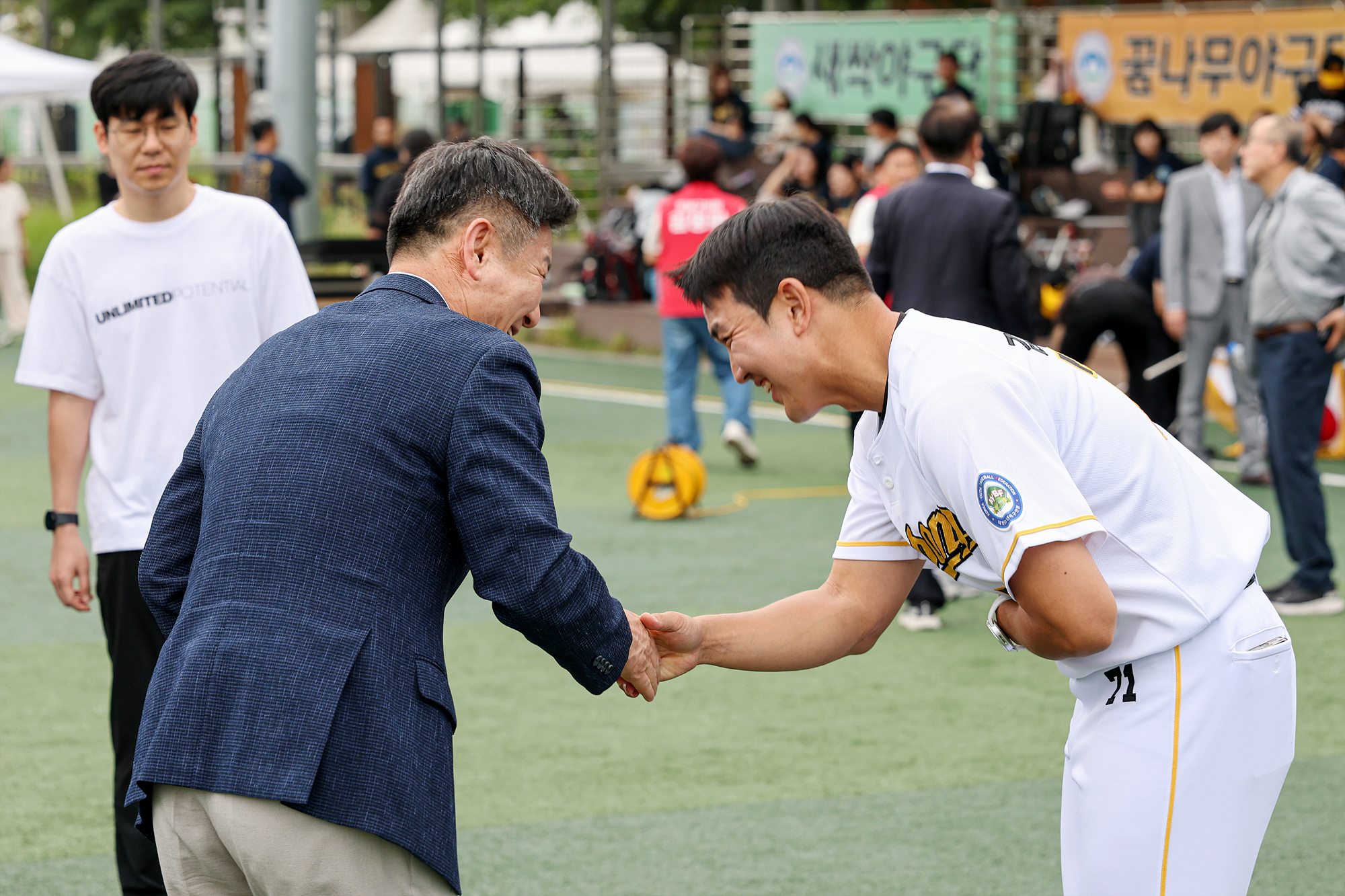 도봉구연맹회장배 유소년 야구대회 해당 썸네일입니다