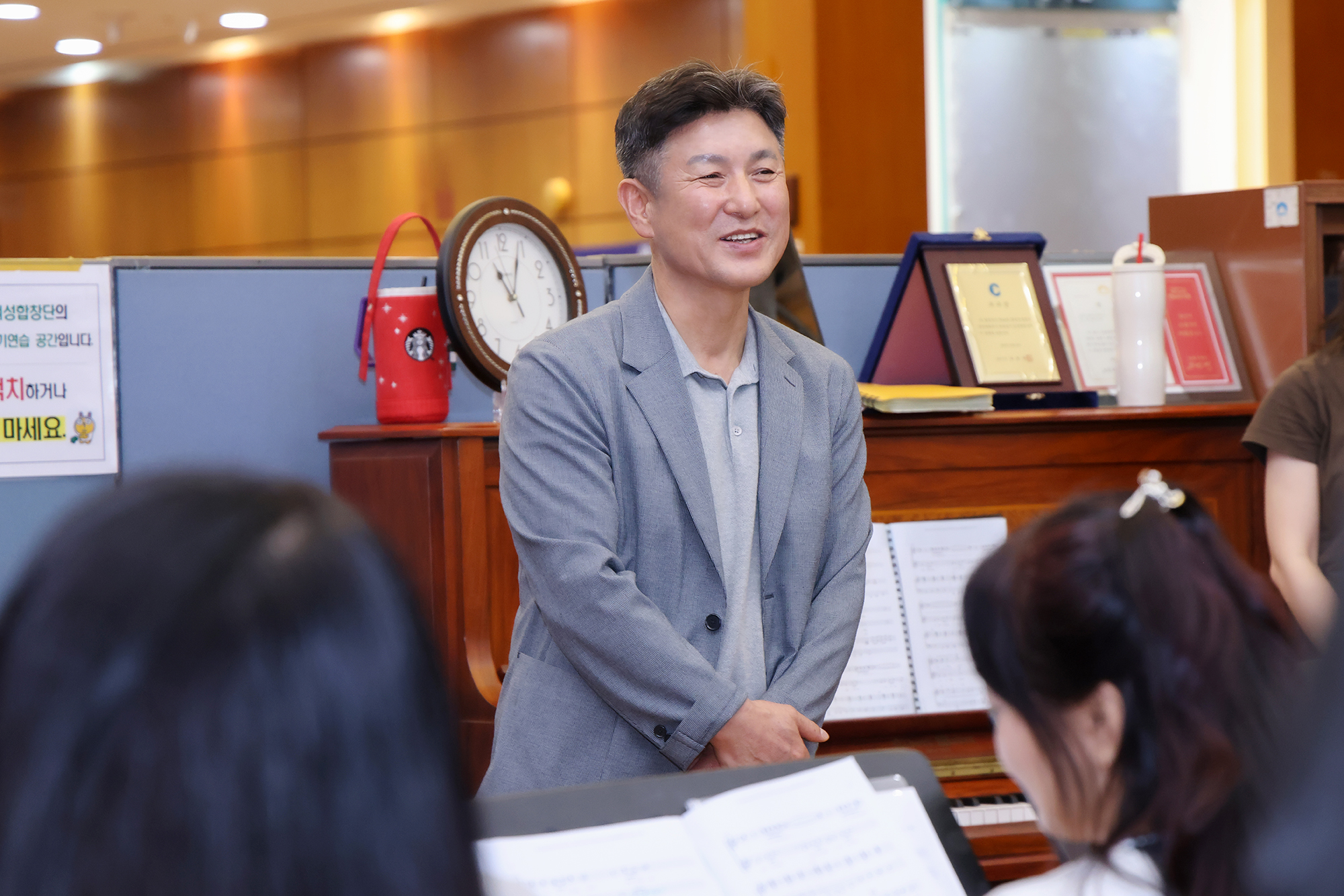 구립여성합창단 격려 방문 해당 썸네일입니다