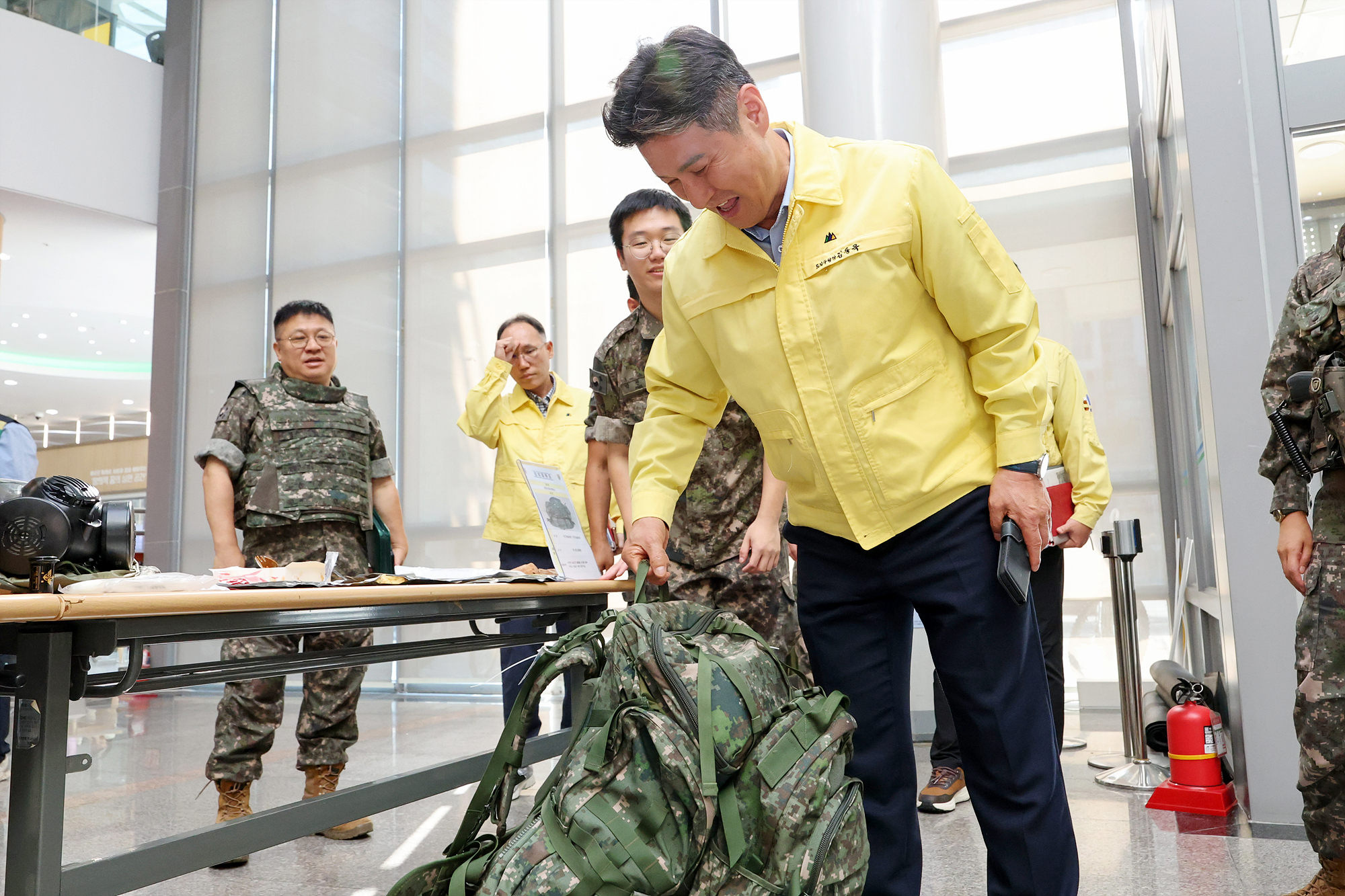 을지훈련 최초 상황보고회, 군장비 전시 해당 썸네일입니다
