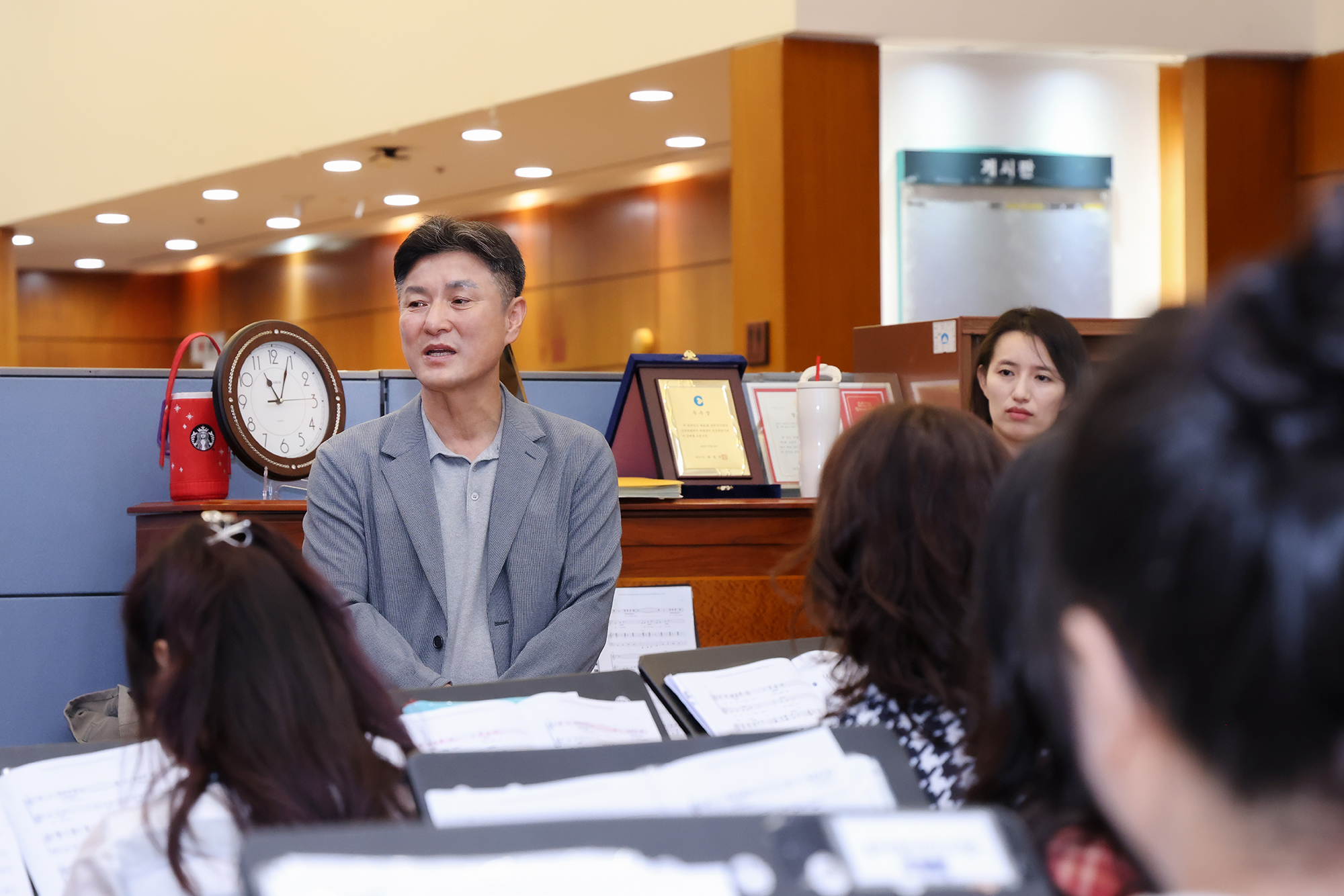 구립여성합창단 격려 방문 해당 썸네일입니다