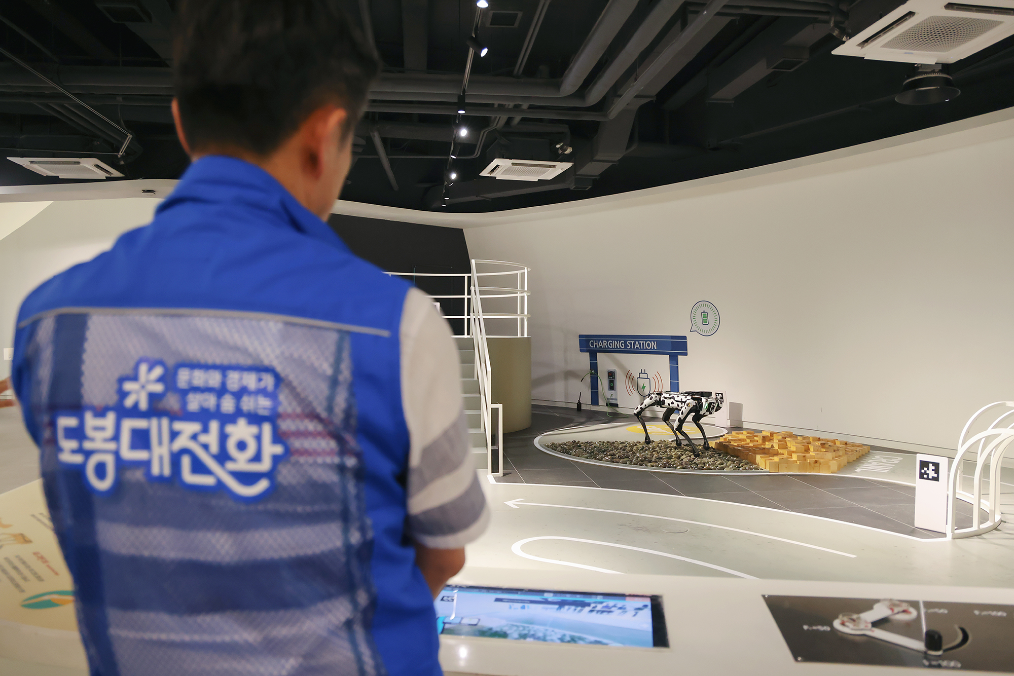 창동문화인프라 방문-서울로봇인공지능과학관 해당 썸네일입니다