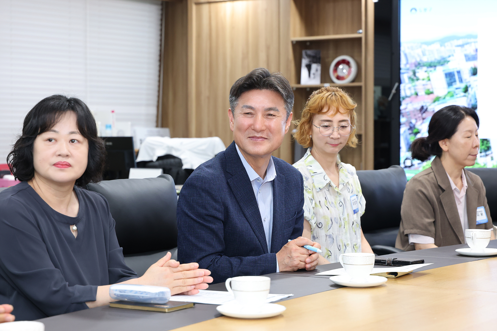 자원봉사캠프 차담회 해당 썸네일입니다