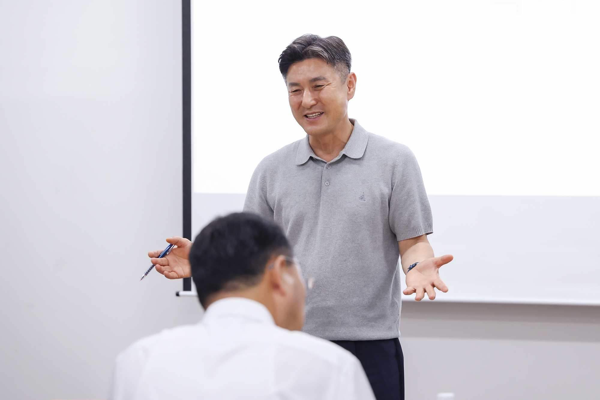 고립은둔 청년 지원 사업 설명회 해당 썸네일입니다