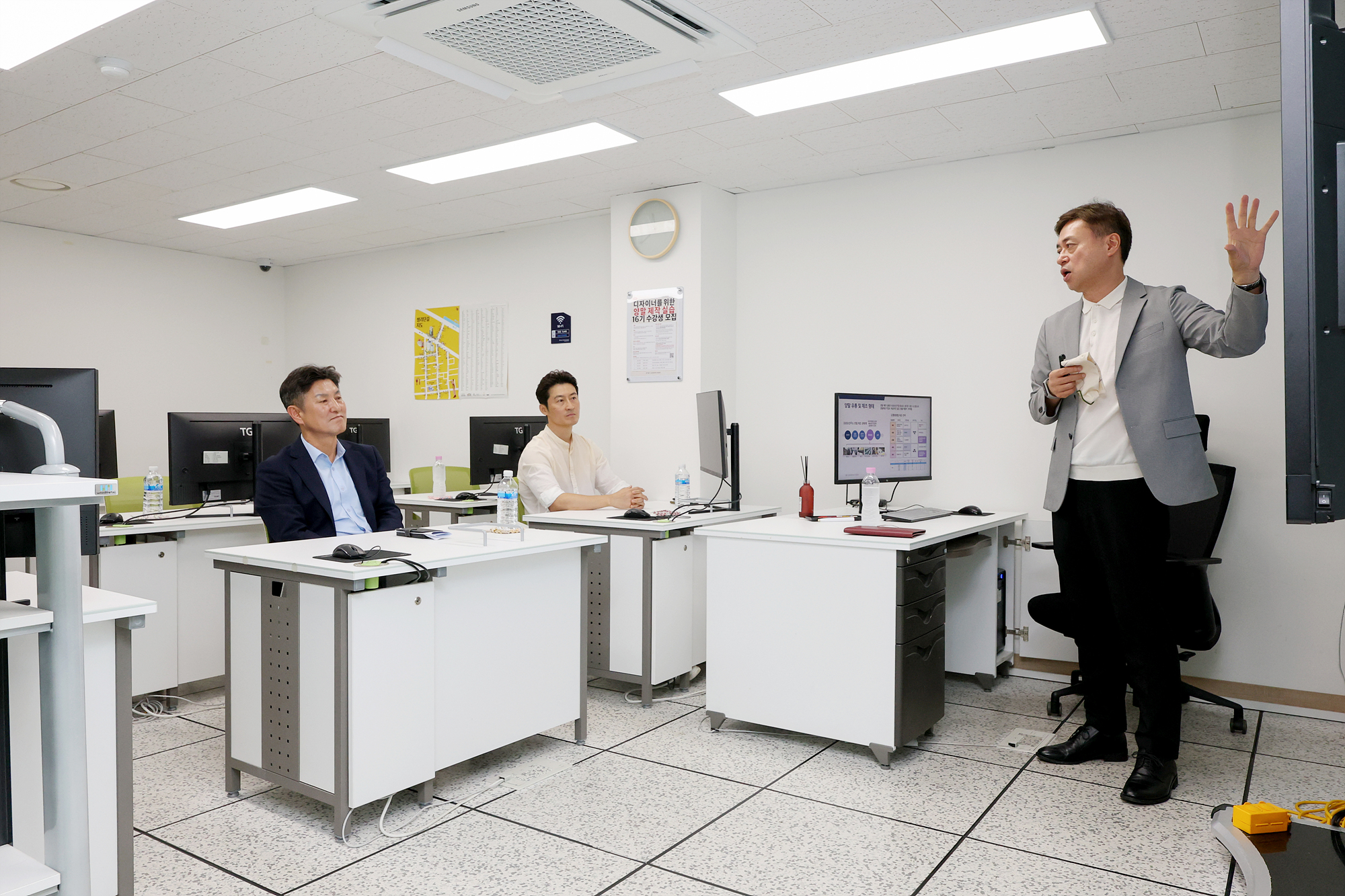 도봉양말제조지원센터 시설 방문 해당 썸네일입니다