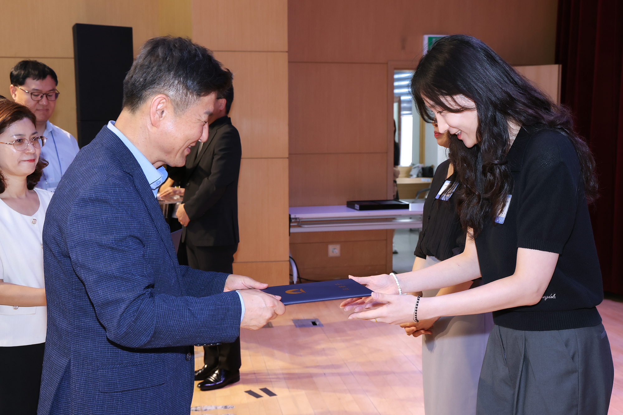 사회복지인의 날 기념행사 -사진찾기 해당 썸네일입니다