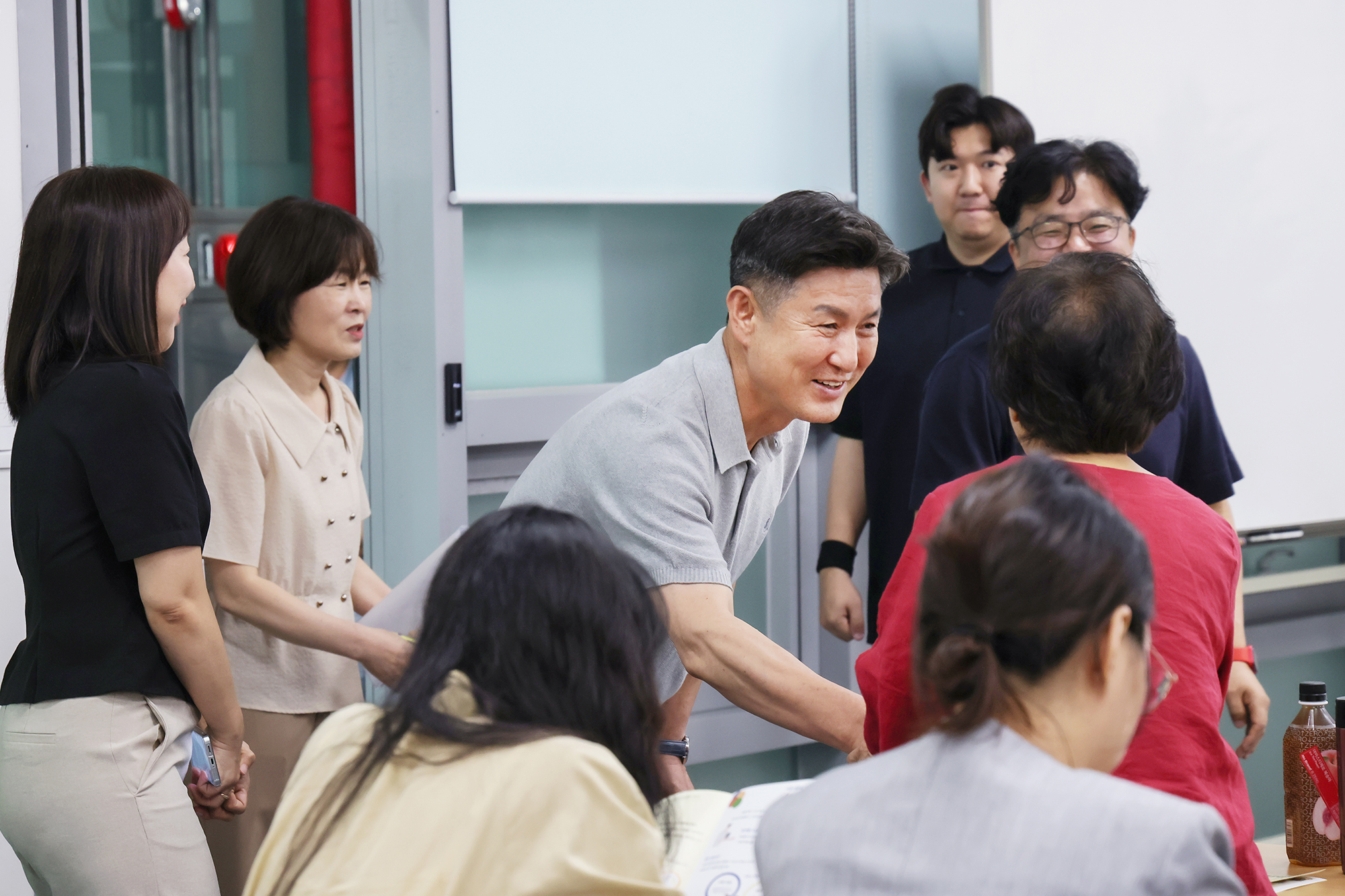 고립은둔 청년 지원 사업 설명회 해당 썸네일입니다