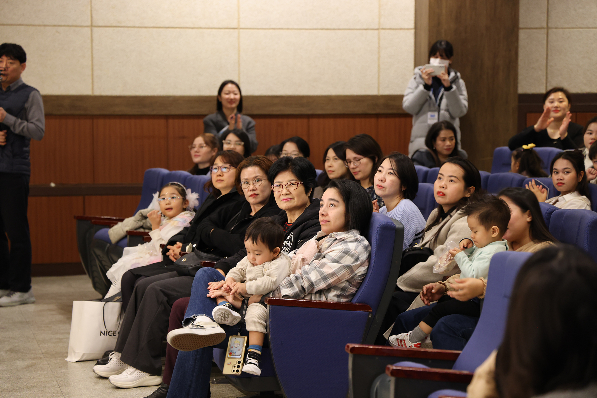 도봉구 가족센터 백일장&이중언어 뽐내기 행사