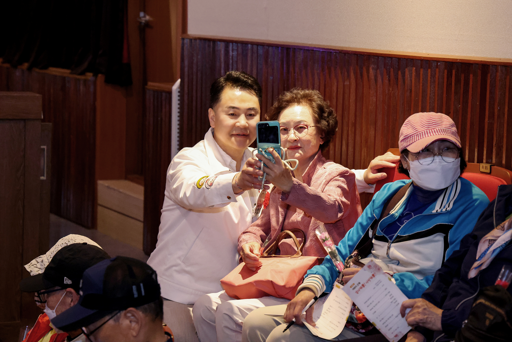 창동 청춘만세 어버이날 행사