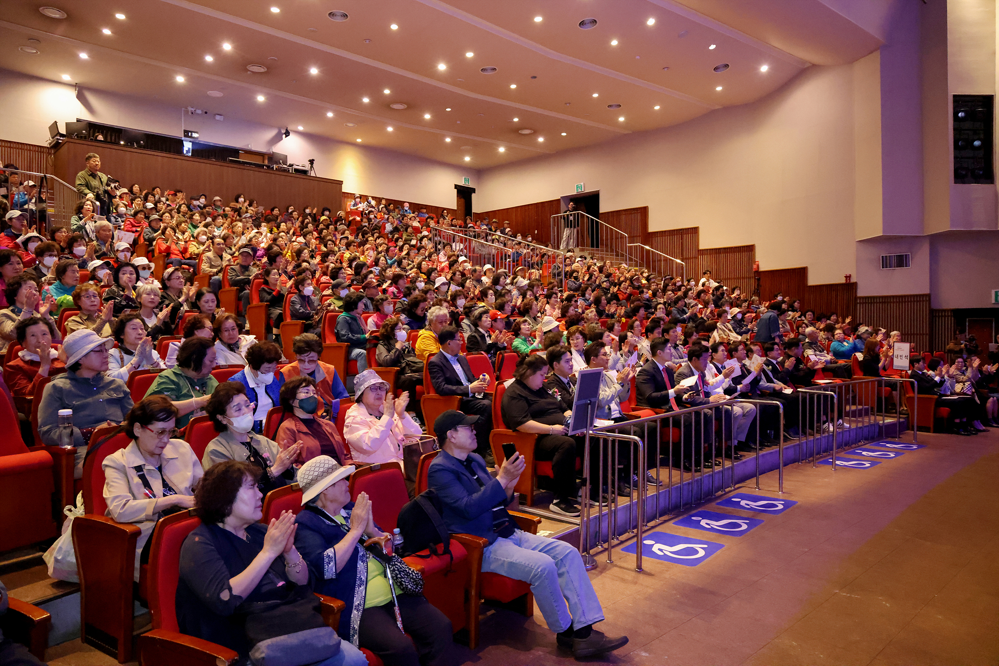 창동 청춘만세 어버이날 행사