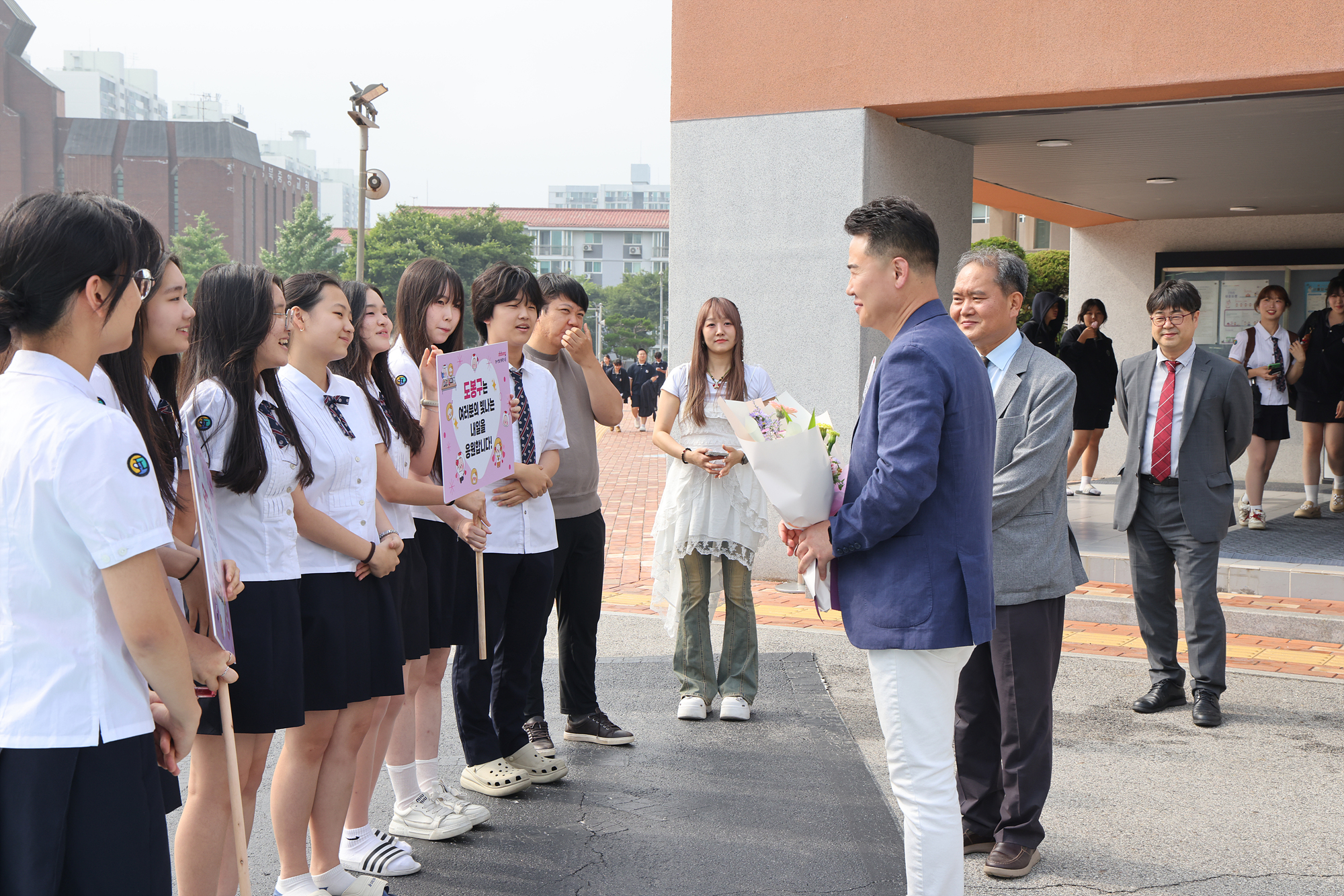 고등학교 자율학습실 운영 모니터링 해당 이미지 입니다