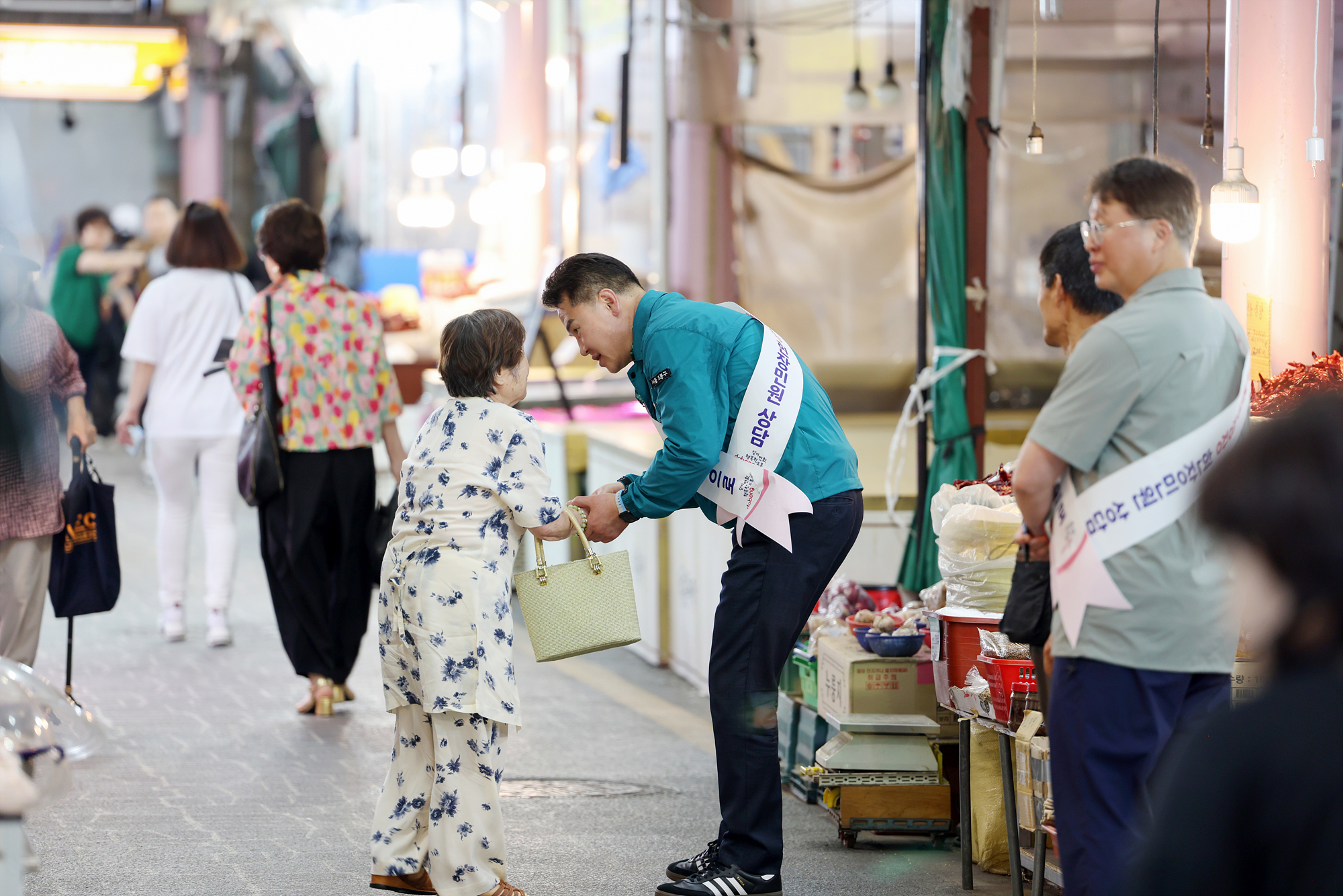 구청장과 함께하는 현장 민원 상담(창동골목시장) 해당 이미지 입니다
