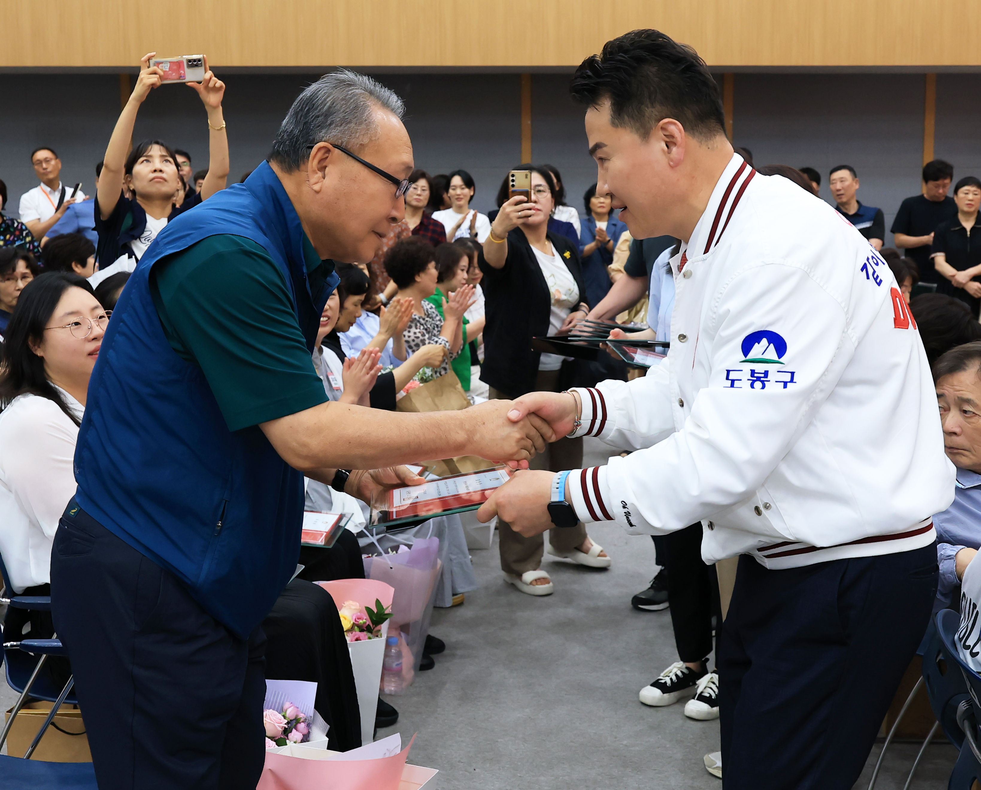 도봉구 모범구민 표창 수여식-1 해당 이미지 입니다