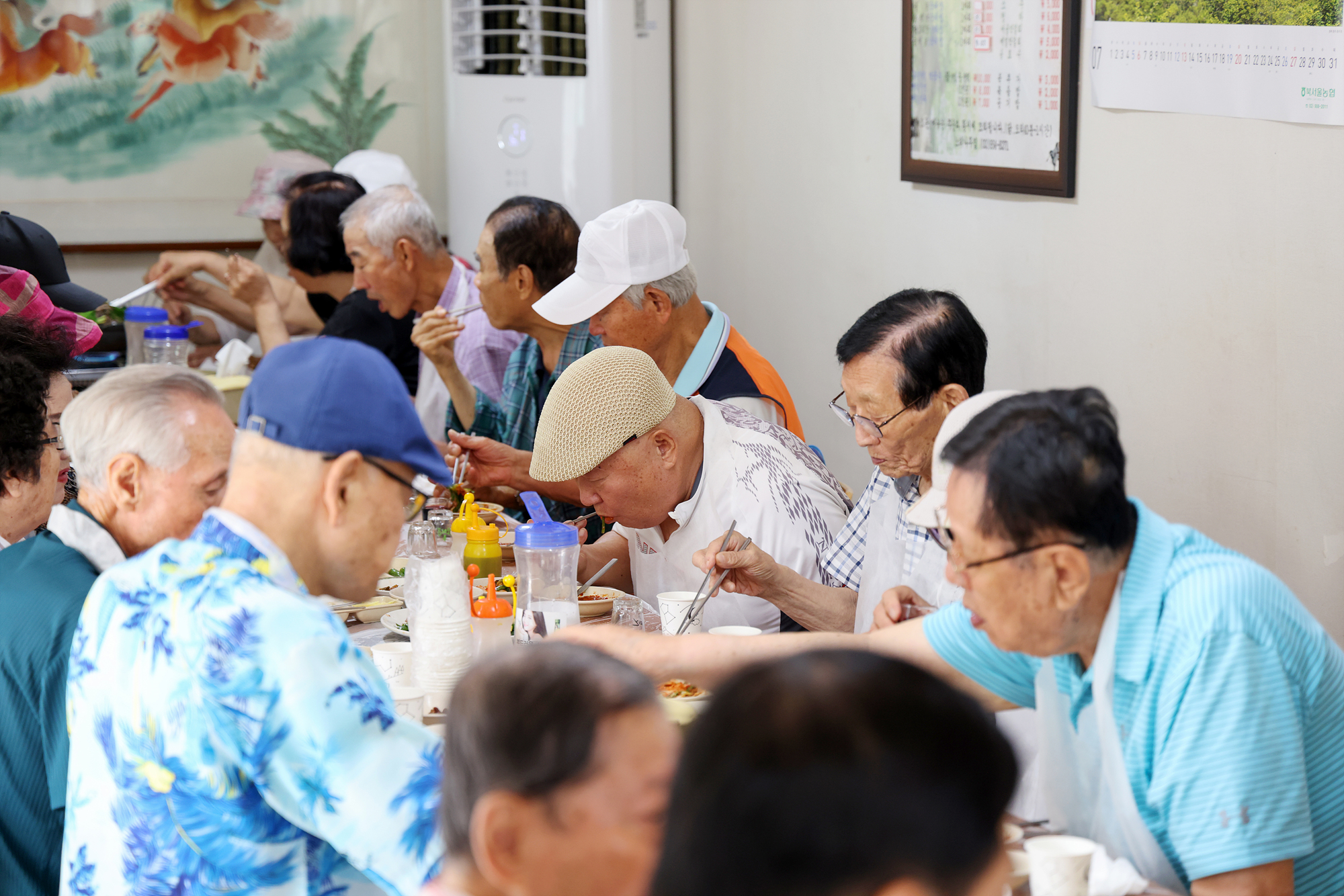 성황당 경로당 복날행사 해당 이미지 입니다