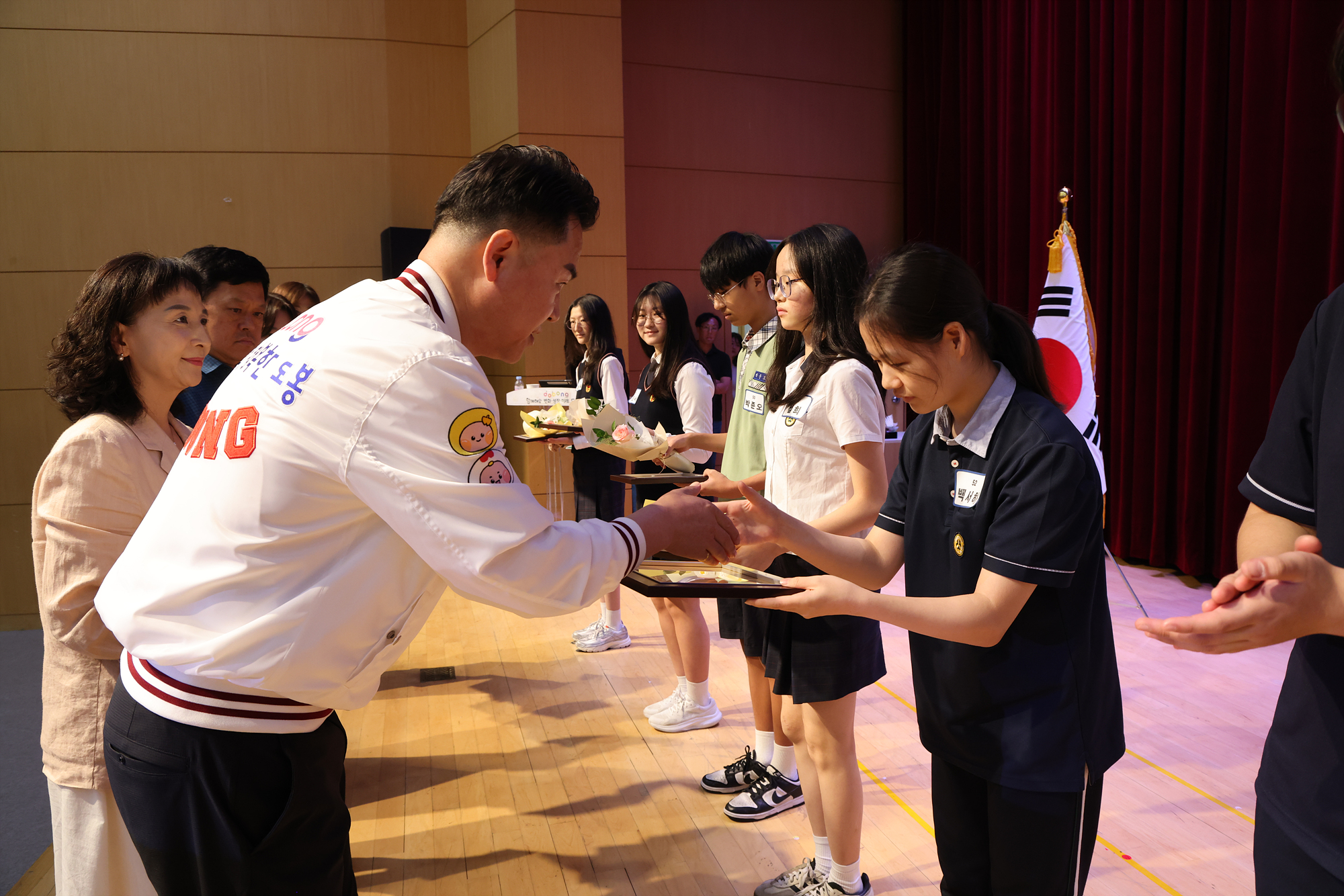 귀뚜라미 문화재단 장학금 및 장학증서 수여식 (사진 찾기 -2)