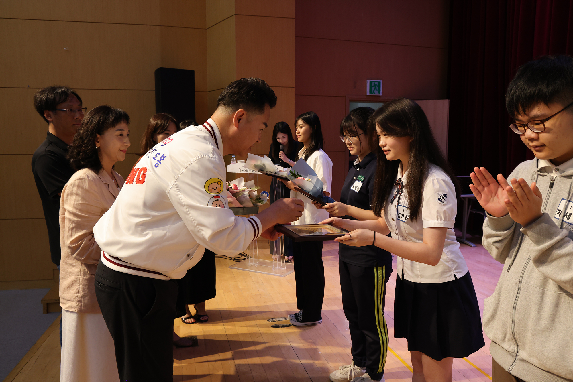 귀뚜라미 문화재단 장학금 및 장학증서 수여식 (사진 찾기 -1)