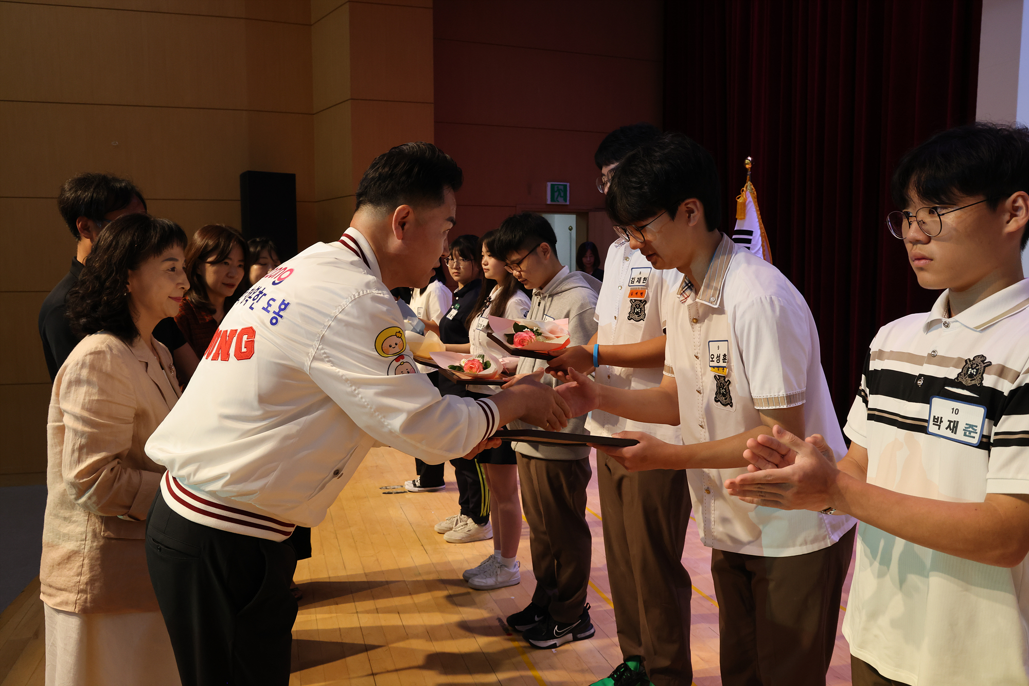 귀뚜라미 문화재단 장학금 및 장학증서 수여식 (사진 찾기 -1)