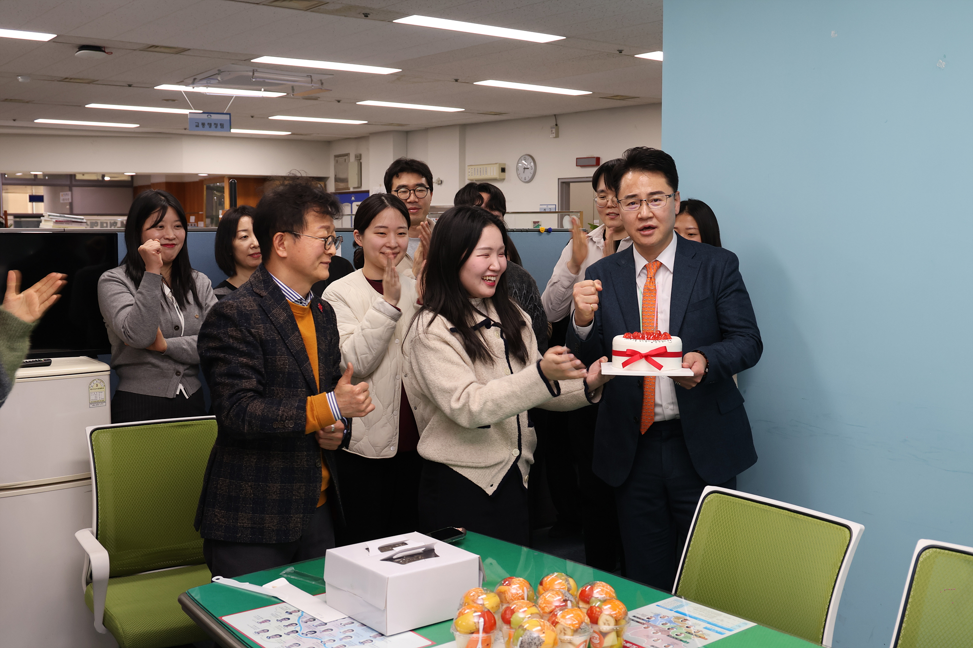 이달의 칭찬 부서 격려(교통행정과)