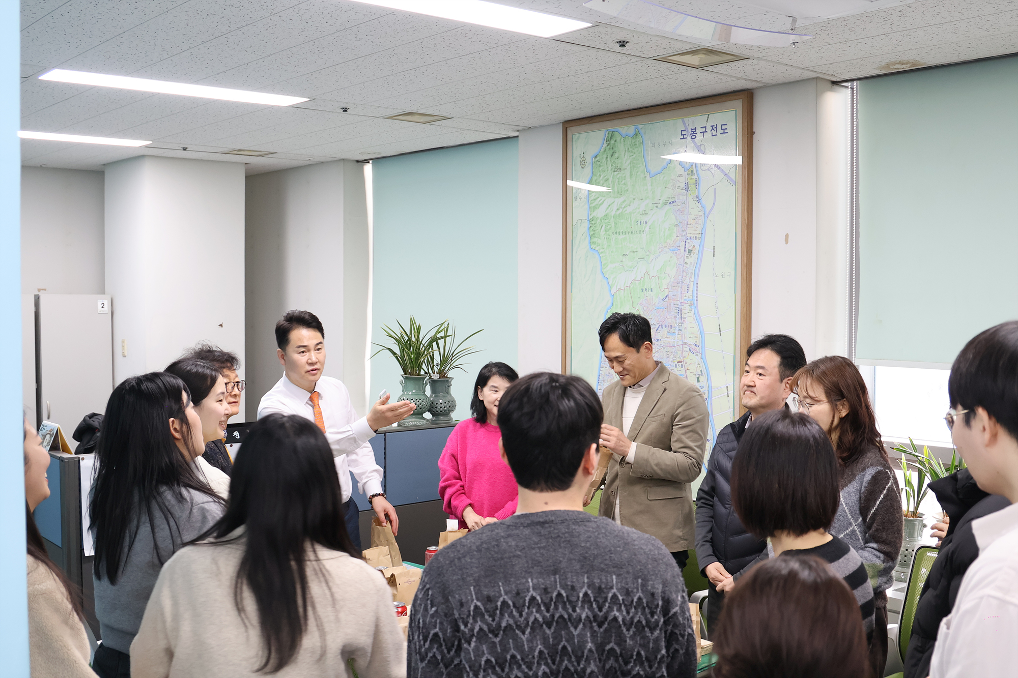 이달의 칭찬 부서 격려(교통행정과)