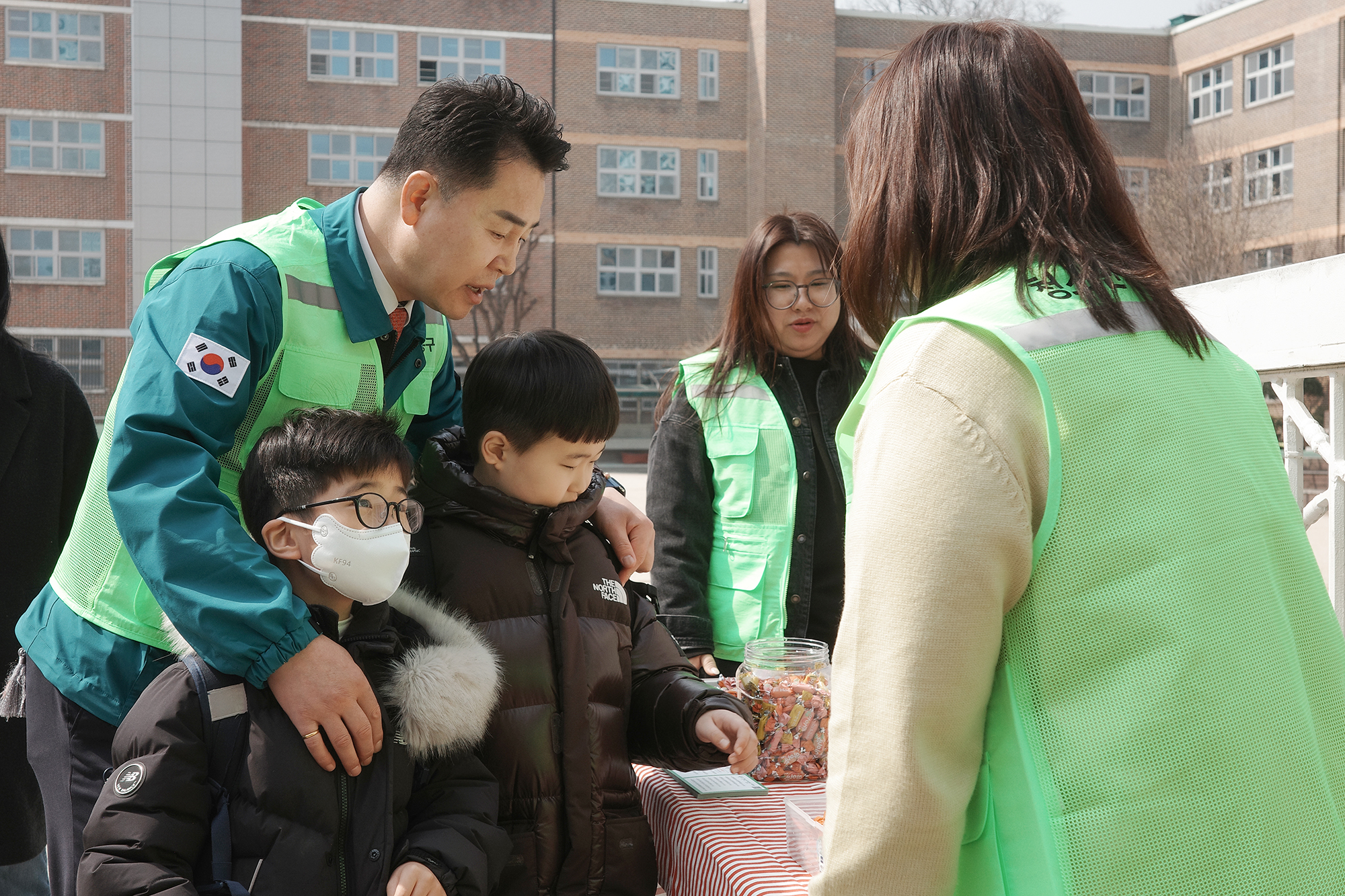 초당초 어린이 하교 지도