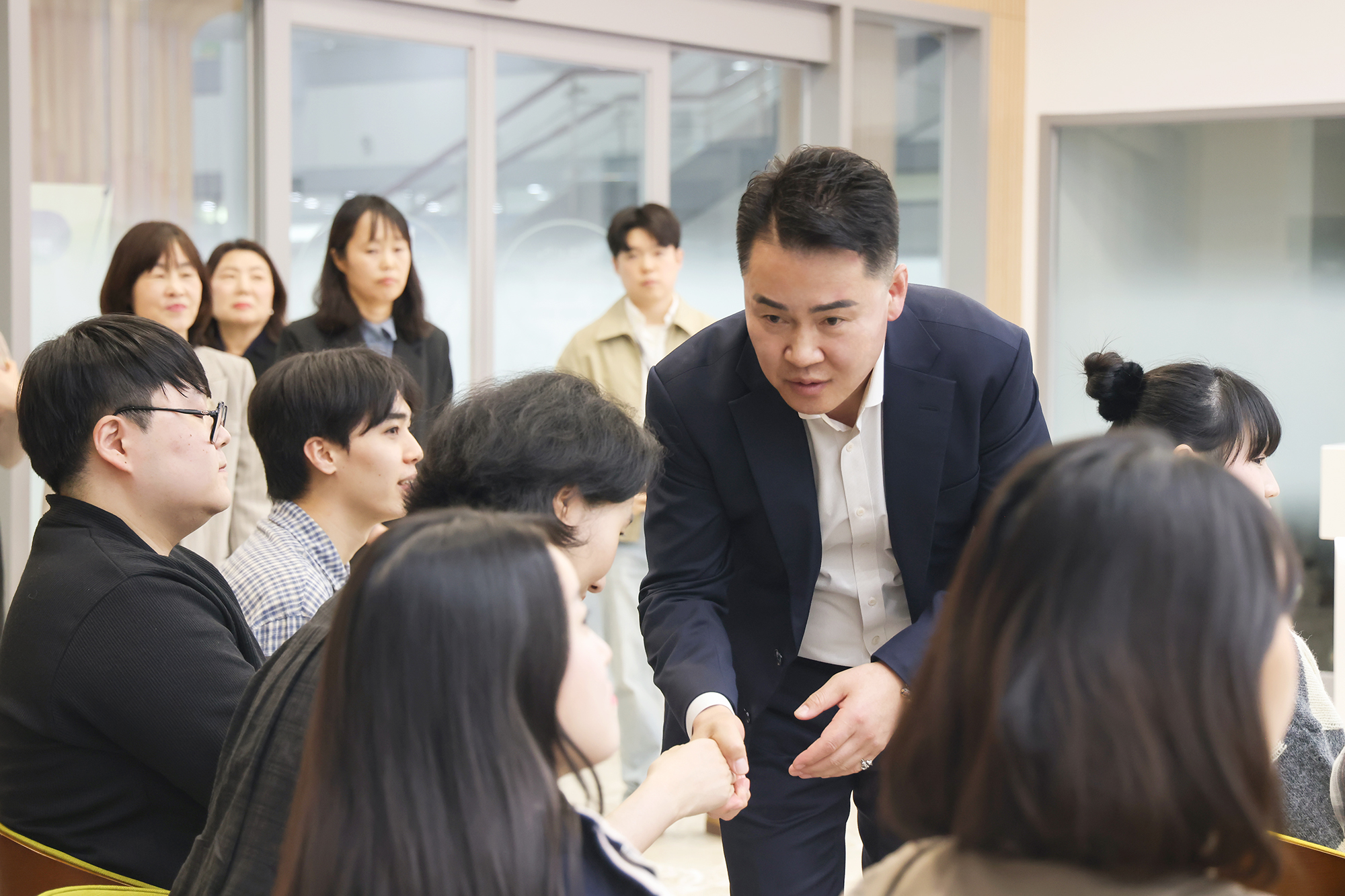 청년 인턴십 참가자 간담회