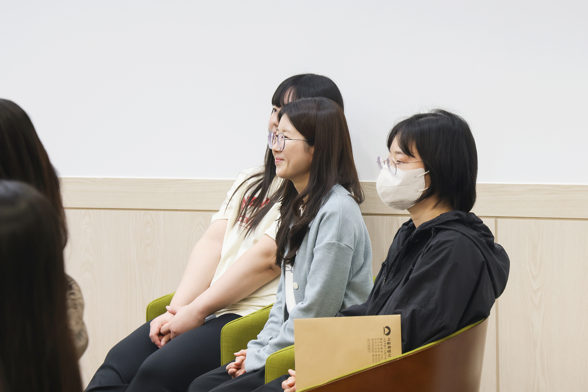 청년 인턴십 참가자 간담회