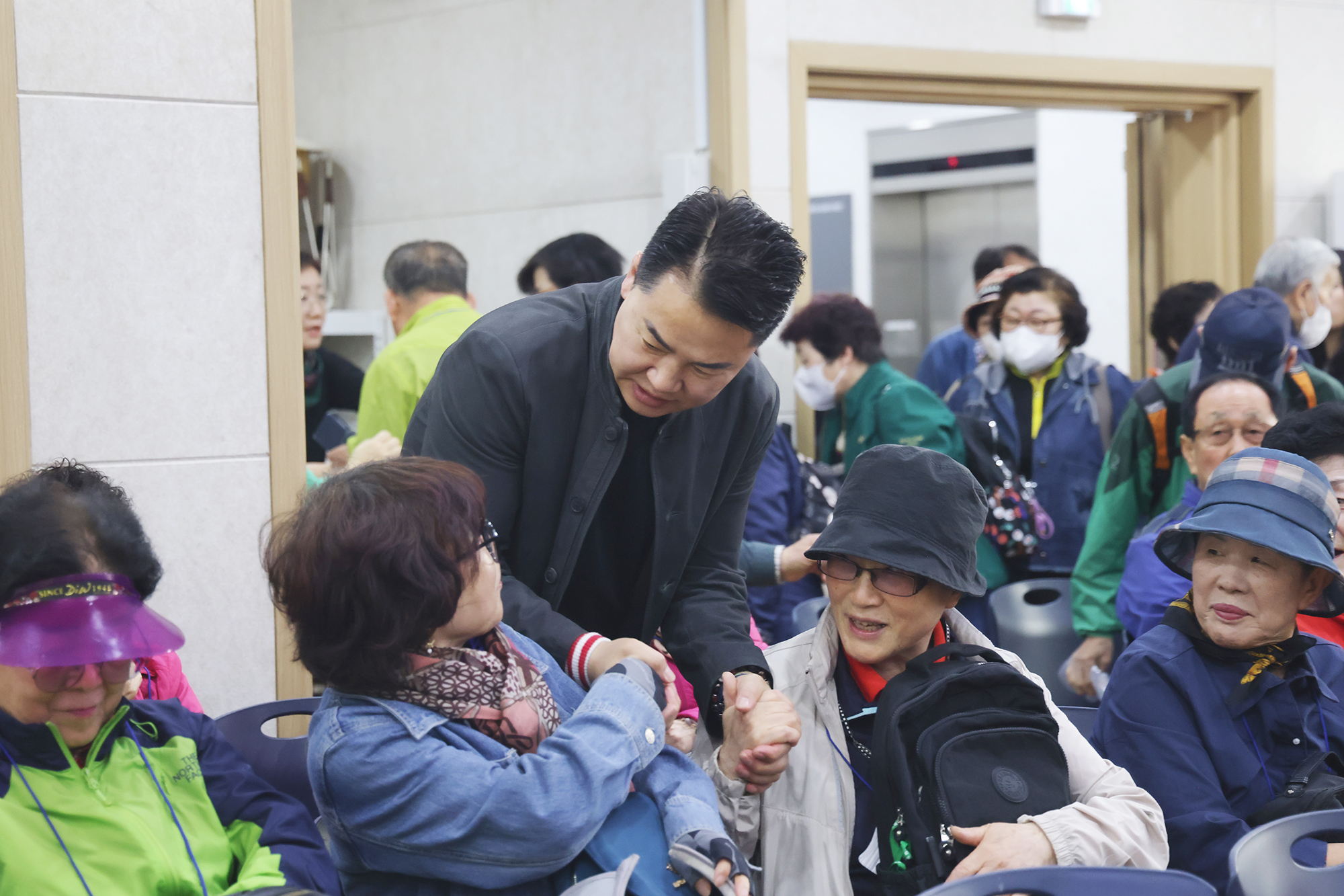 쌍문동 어르신복지관 일자리사업 참여자 문화활동 환송