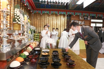 도선사 청담스님 다례제, 기부물품 전달식 
