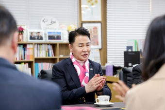 체육회 생활체육지도사 호봉제 시행 서명식