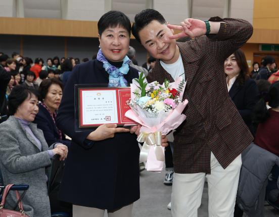 모범구민 표창장 수여식-3 해당 이미지 입니다