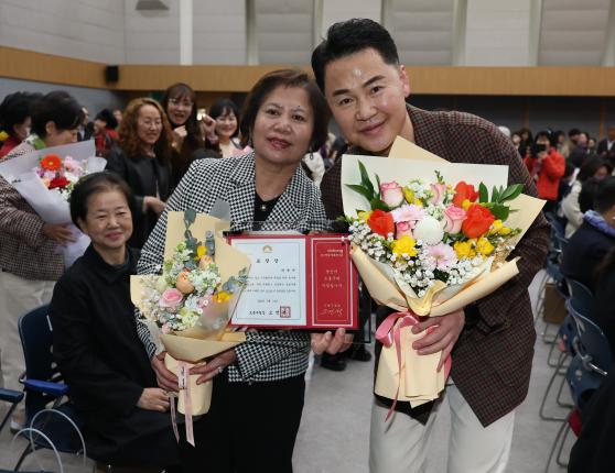 모범구민 표창장 수여식-3 해당 이미지 입니다