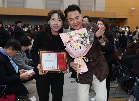 모범구민 표창장 수여식-3 해당 이미지 입니다