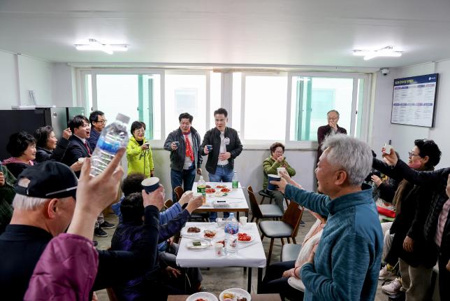 창동주공3단지 아파트 재건축 사업 추진위원회 사무실 개소식 해당 이미지 입니다