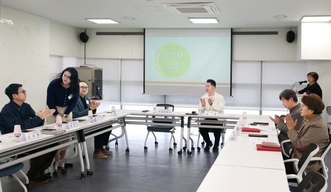 도봉구 청년정책위원회 정기회의 관련 이미지