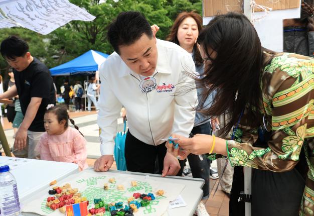 도봉구가족센터 온가족 축제 놀러온김에 세계일주 해당 이미지 입니다
