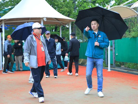 창골 테니스장 인조잔디 재개장