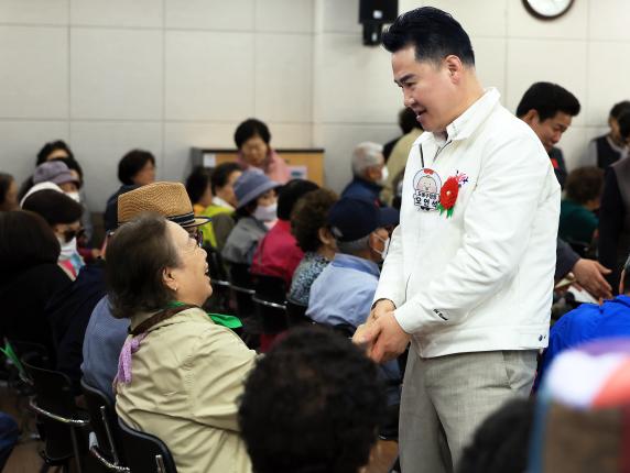 제53회 어버이날 기념행사(도봉동어르신복지관)