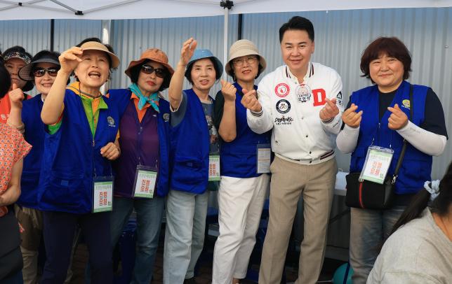 2025년 창2동 초안산 매실축제 해당 이미지 입니다
