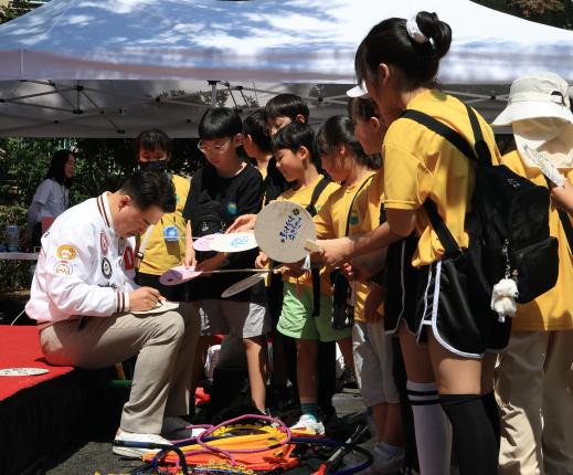 2025년 창2동 초안산 매실축제 해당 이미지 입니다