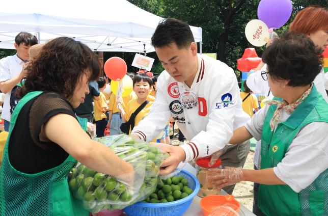 2025년 창2동 초안산 매실축제 해당 이미지 입니다