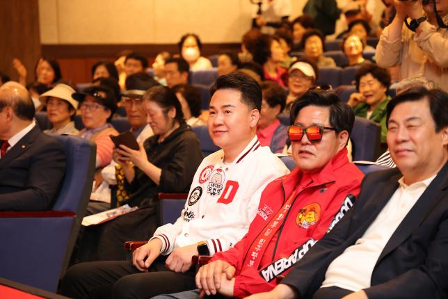 민주평통 레인보우 문화제 패션쇼 해당 이미지 입니다